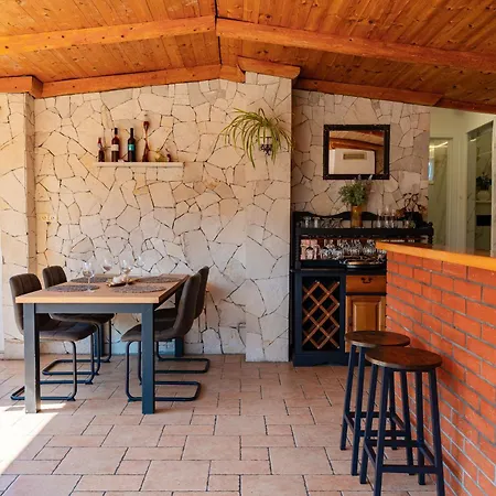 Mirakul 科尔丘拉